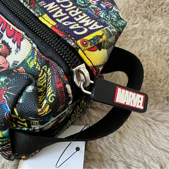 NWT Marvel Comics Avengers Zip Dopp Kit Makeup Toiletry Bag Travel Purse Unisex - Picture 6 of 6